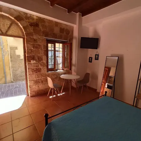 Katerina Traditional Hébergement de vacances *