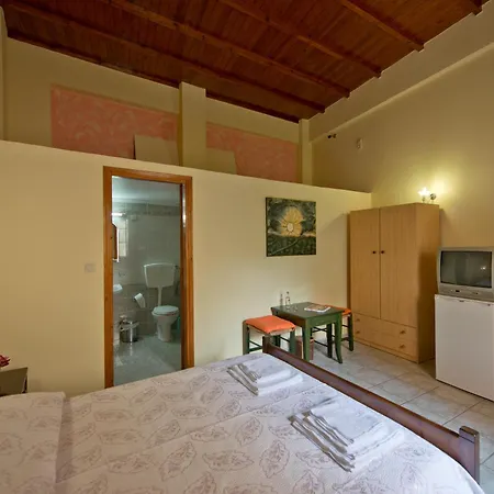 Katerina Traditional Hébergement de vacances *