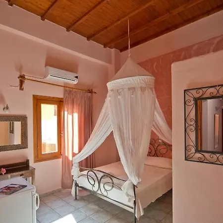 Katerina Traditional Будинок відпочинку *